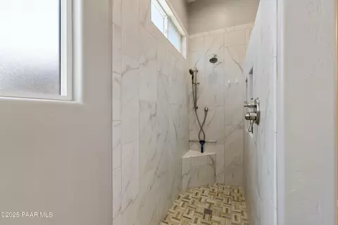 Bath - 12966 E Gonzalez St, Dewey-humboldt, AZ 86327 photo 1 of 3