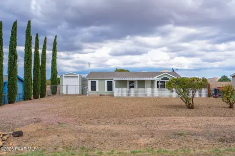15687 S Cordes Lakes Dr, Mayer, AZ 86333