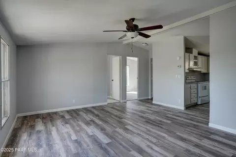 20829 E Prickly Pear Dr, Mayer, AZ 86333