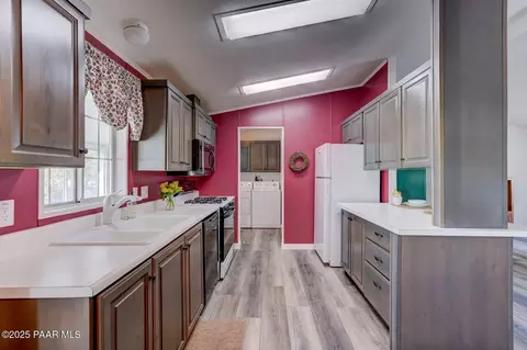 10134 E Durham Rd, Dewey, AZ 86327 photo 6