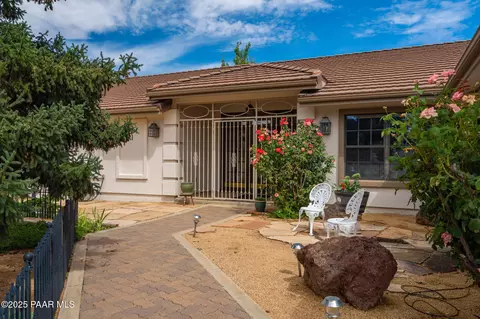 11452 E Turquoise Cir, Dewey, AZ 86327 photo 2