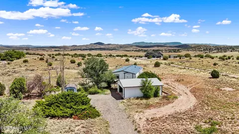 21305 N Juniper Ridge Rd, Paulden, AZ 86334