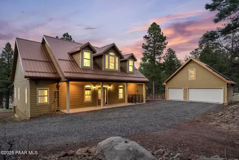 284 E Foothill Trl, Williams, AZ 86046