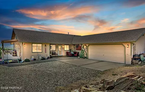 12025 E Yavapai Dr, Dewey, AZ 86327