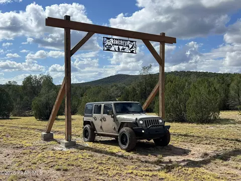 226 Lakota Way, Seligman, AZ 86337