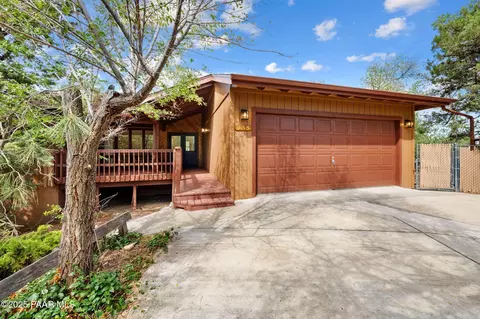 935 Garland Dr, Prescott, AZ 86305