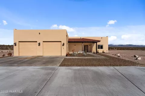 4950 Black Mountain Rd, Wickenburg, AZ 85390