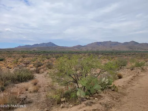 lot S 4041 S San Peppy Rd, Congress, AZ 85332