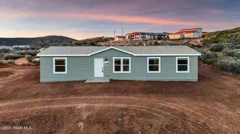 17180 E Dakota Trl, Dewey, AZ 86327