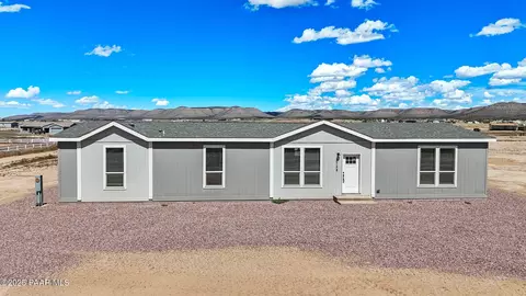 2758 W Altimeter Way, Paulden, AZ 86334