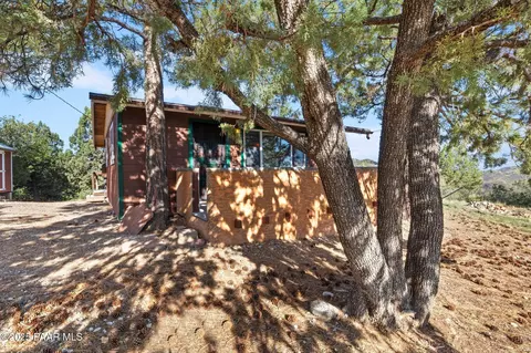 1422 Skyline Dr, Prescott, AZ 86305