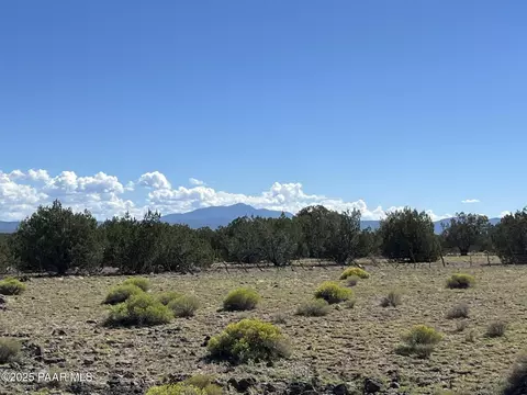 18 Warren Run Rd # B, Ash Fork, AZ 86320 photo 2