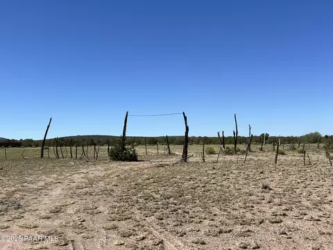 18 Warren Run Rd # B, Ash Fork, AZ 86320 photo 9
