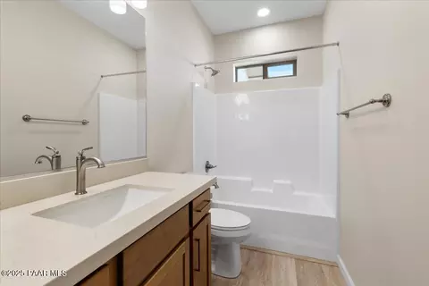 Bath - 504 E Ocotillo Ln, Paulden, AZ 86334 photo 2 of 2