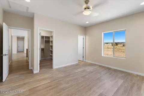 Bedroom - 504 E Ocotillo Ln, Paulden, AZ 86334 photo 2 of 5