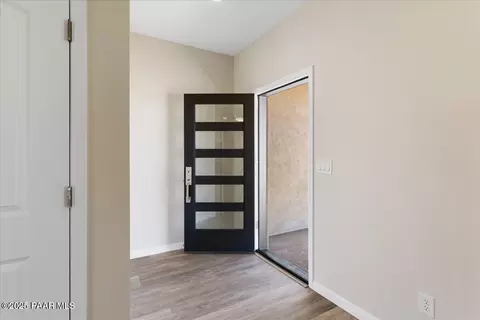 Entry Way - 504 E Ocotillo Ln, Paulden, AZ 86334 photo 1 of 1