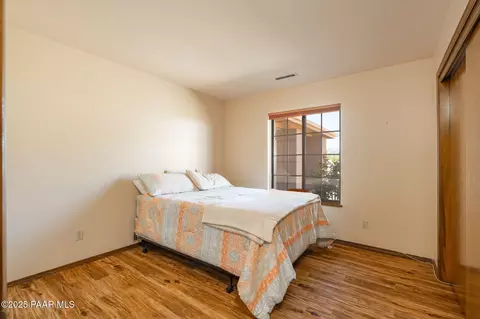 Bedroom - 11992 E Rawhide Rdg, Dewey, AZ 86327 photo 4 of 6
