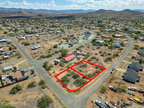 20148 E Bear Canyon Rd, Mayer, AZ 86333