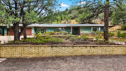 1027 Country Club Dr, Prescott, AZ 86303