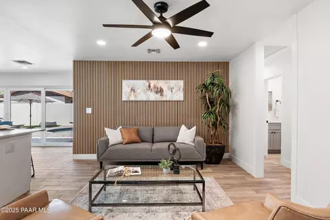 1810 E Auburn Dr, Tempe, AZ 85283 photo 7