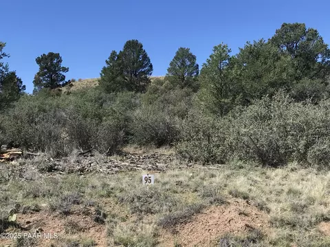17570 S Oak Dr, Peeples Valley, AZ 86332 photo 8