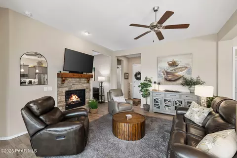 Living - 12925 E Vega St, Dewey, AZ 86327 photo 3 of 3