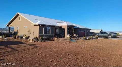2475 W Malbec Dr, Paulden, AZ 86334