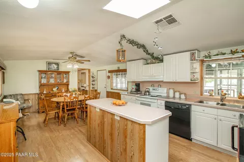 20654 E Mingus Dr, Mayer, AZ 86333 photo 6