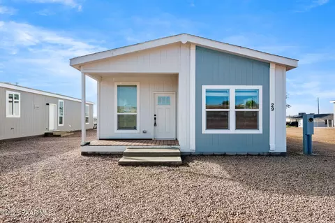 29 E Abra Rd, Paulden, AZ 86334
