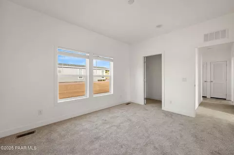 29 E Abra Rd, Paulden, AZ 86334 photo 12