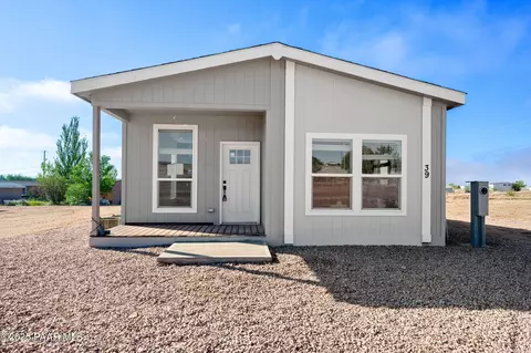 39 E Abra Rd, Paulden, AZ 86334