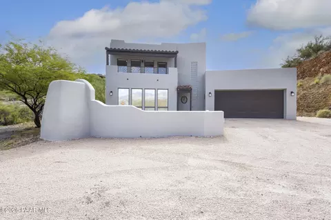 35310 S Pinnacle Pl, Black Canyon City, AZ 85324
