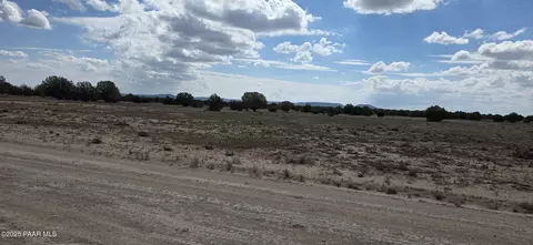 64 Antelope Run, Ash Fork, AZ 86320 photo 4