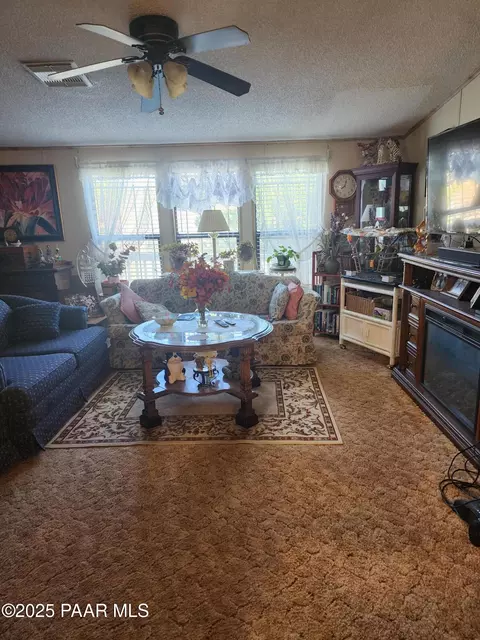 20413 E Cordes Cir E, Mayer, AZ 86333 photo 3