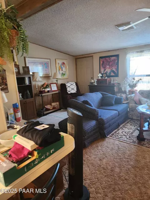 20413 E Cordes Cir E, Mayer, AZ 86333 photo 2