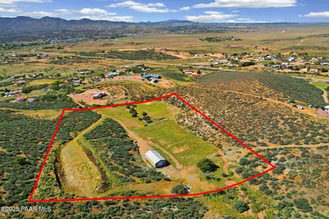 510 S Apache Knolls Trl, Dewey-humboldt, AZ 86327