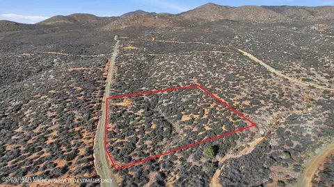 402-15 100 B, Dewey-humboldt, AZ 86327