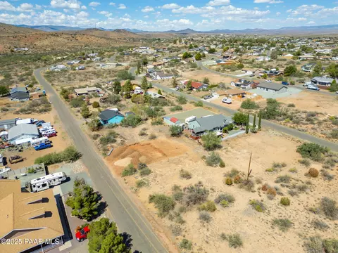 20174 E Antelope Rd, Mayer, AZ 86333 photo 4