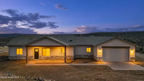 13501 E China Way, Mayer, AZ 86333