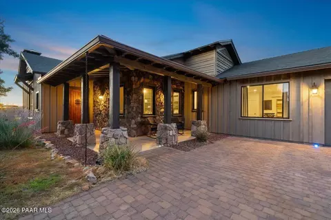 5740 W Johnny Mullins Dr, Prescott, AZ 86305