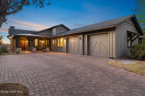5740 W Johnny Mullins Dr, Prescott, AZ 86305