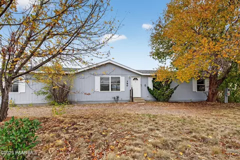 390 Lobo Ln, Chino Valley, AZ 86323
