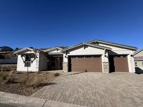 1116 S Lakeview Dr, Prescott, AZ 86301