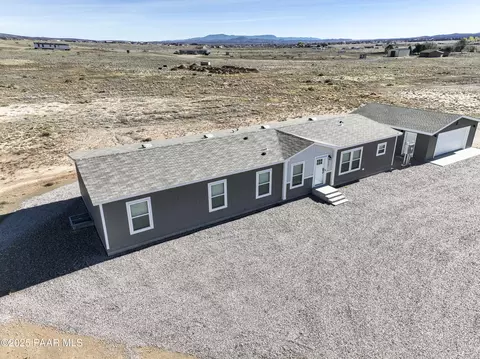 26927 N Chicory Way, Paulden, AZ 86334