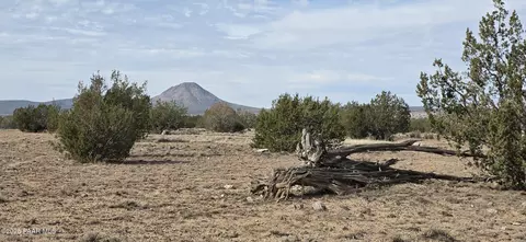 245 Antelope Run Rd, Ash Fork, AZ 86320