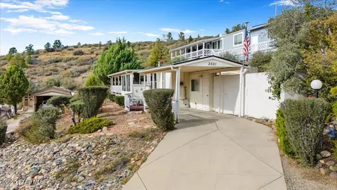 2521 E Hilltop Rd, Prescott, AZ 86301