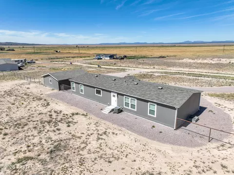 26827 N Chicory Way, Paulden, AZ 86334 photo 9