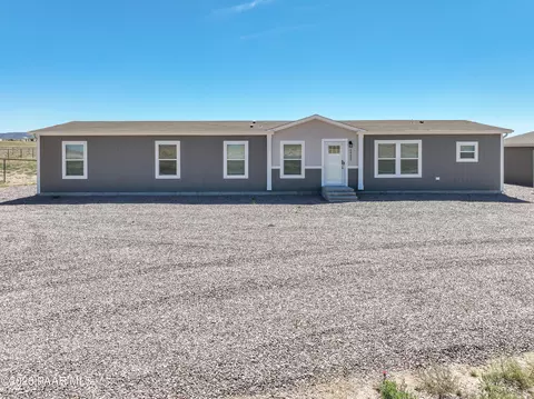 26827 N Chicory Way, Paulden, AZ 86334 photo 2