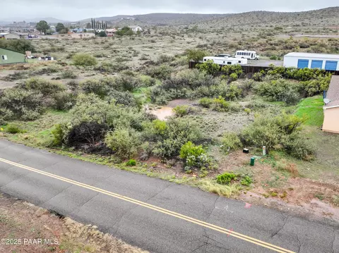 17124 E Roadrunner Rd, Mayer, AZ 86333 photo 2