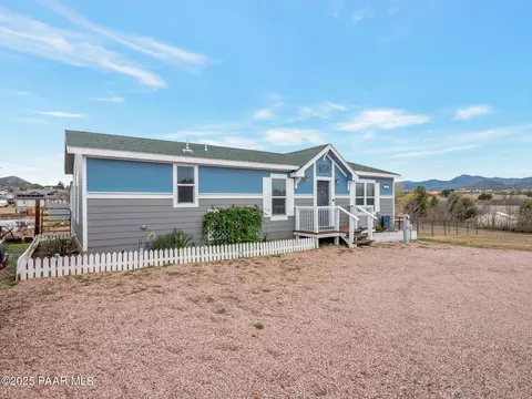 13625 Lazy River Dr, Dewey-humboldt, AZ 86327